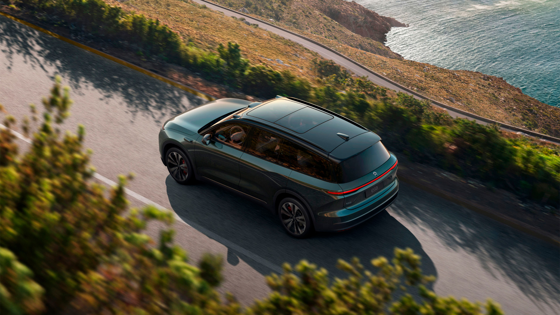 Електромобіль NIO ES8